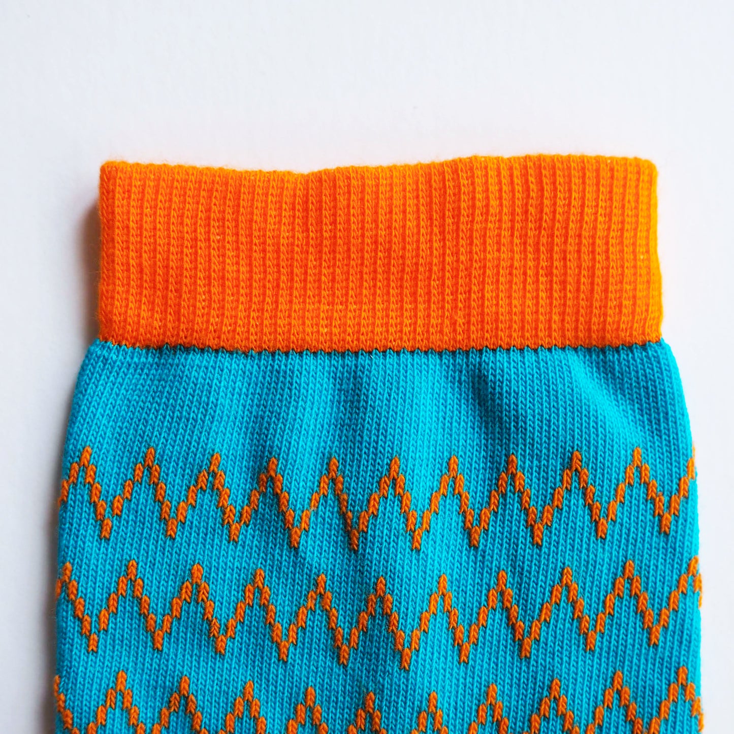 K.Moods Bright Zig Socks