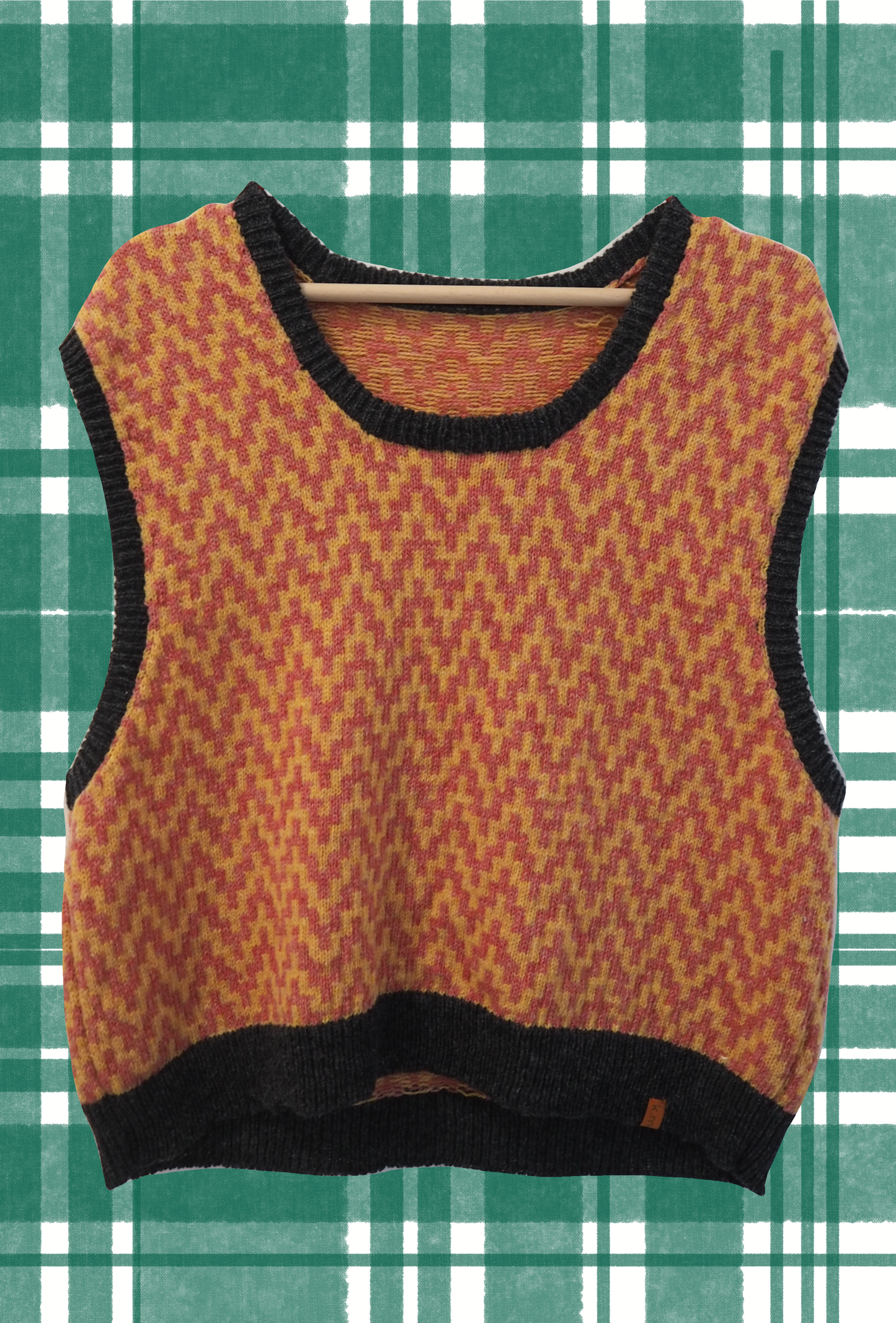 Graphic Chevron Vest - Pink/Pale Orange - Size XL